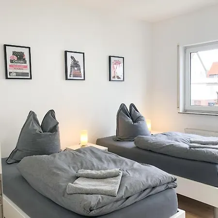 Deluxe Messe Flughafen Apartment *