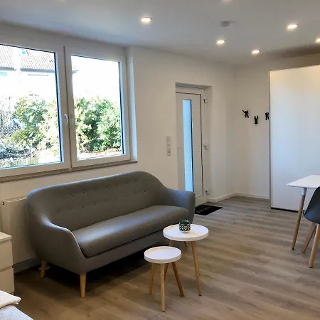 Deluxe Messe Flughafen *