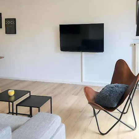 Deluxe Messe Flughafen