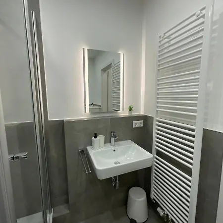 Deluxe Messe Flughafen