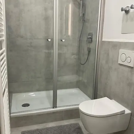 Deluxe Messe Flughafen