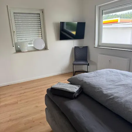 Deluxe Messe Flughafen *