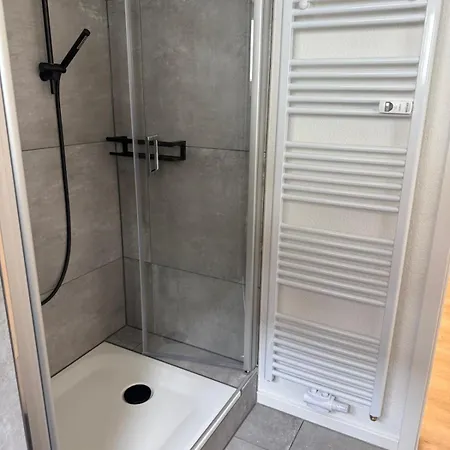 Deluxe Messe Flughafen