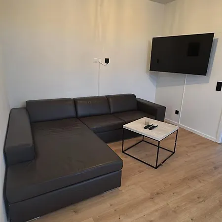 Deluxe Messe Flughafen *